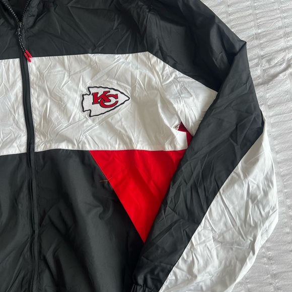 NFL Kansas City Chiefs Zip-Up Rain Jacket - Picture 3 of 6